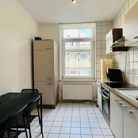 Mini - Monteurzimmer Apartment Cologne